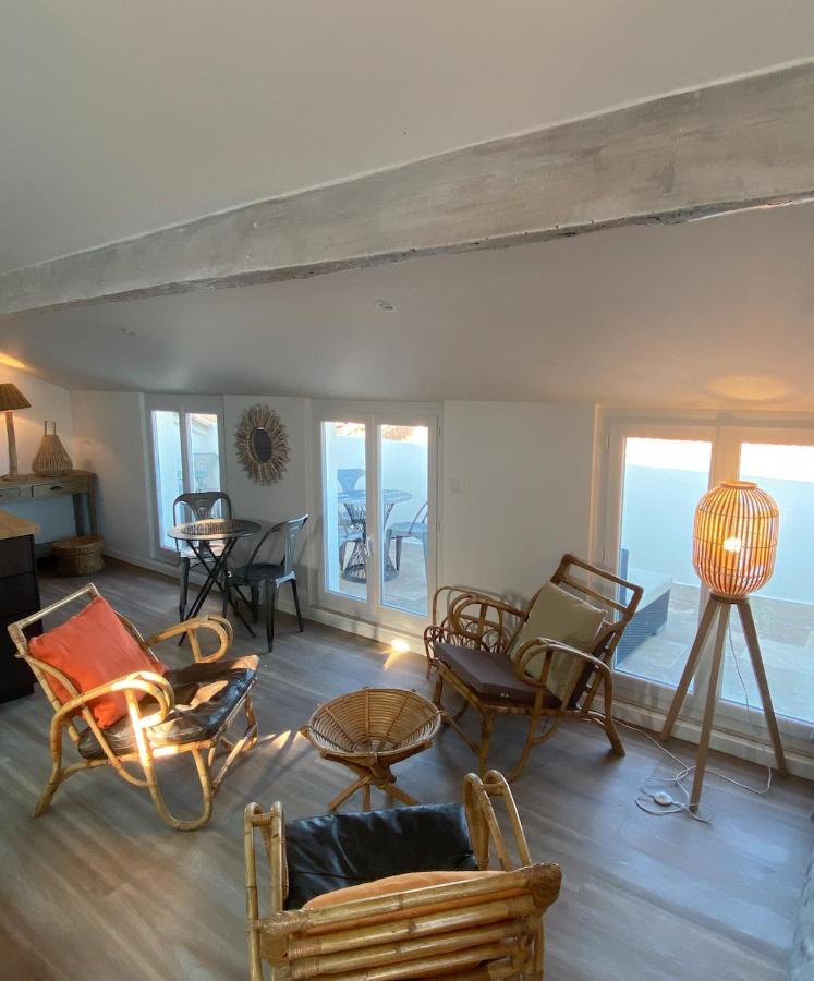 Les Nuits Etoilees, Studio Terrasse Apercu Mer, Tres Lumineux, Ac, 100M Du Port Sanary Ngoại thất bức ảnh