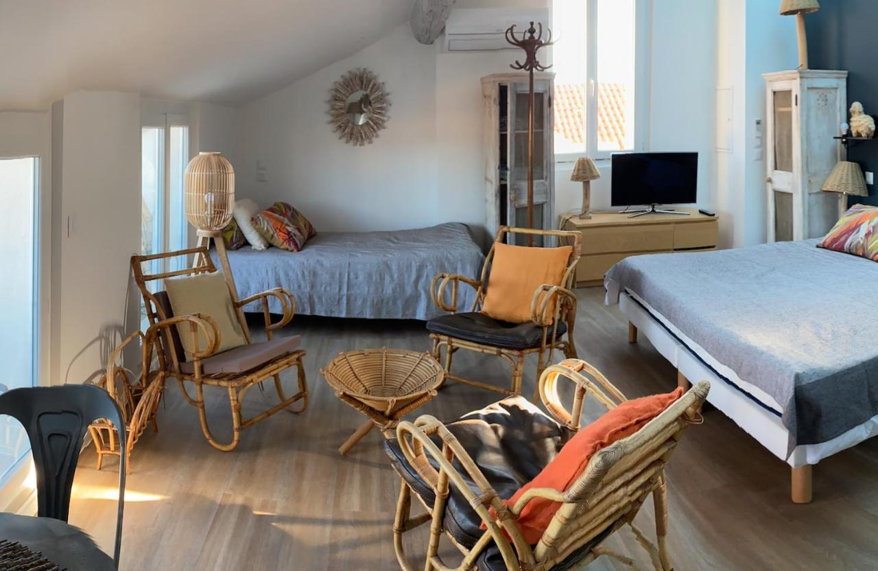 Les Nuits Etoilees, Studio Terrasse Apercu Mer, Tres Lumineux, Ac, 100M Du Port Sanary Ngoại thất bức ảnh